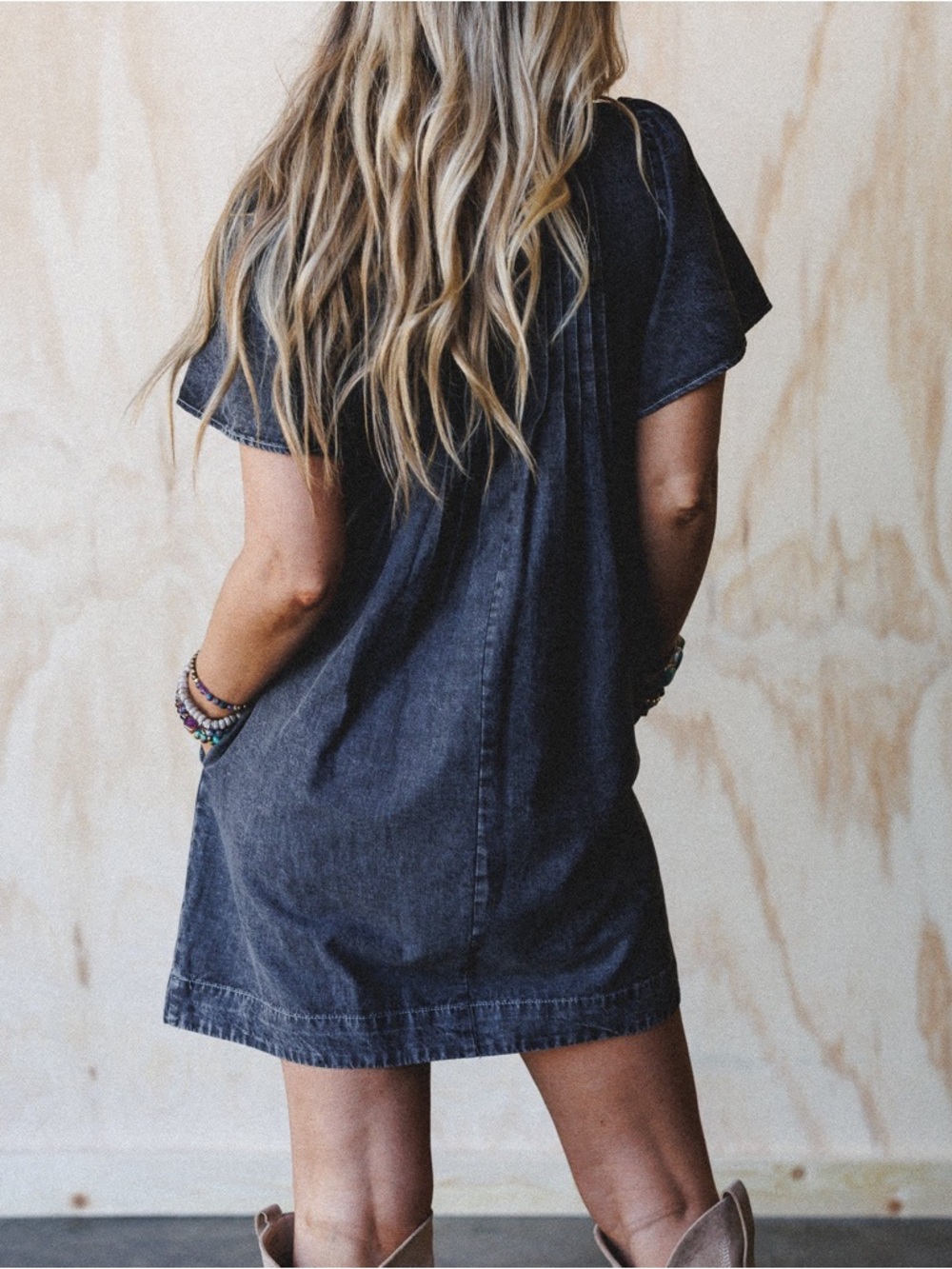 EASEL Short Sleeve Pleated Dark Wash Blue Denim A-Line Mini Dress with pockets - Picture 9 of 10
